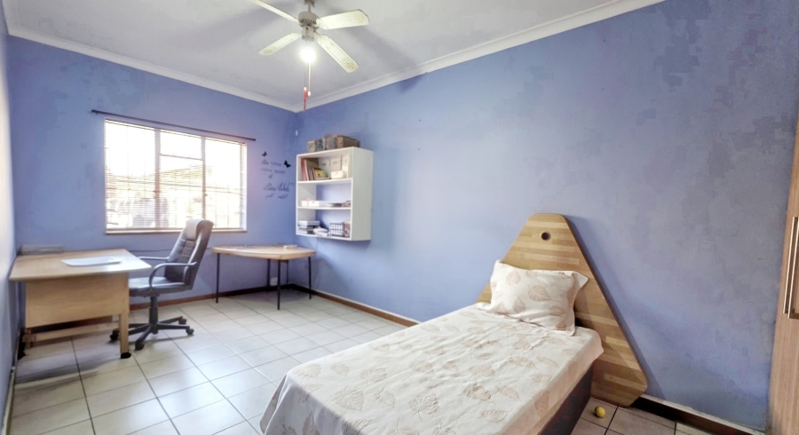 5 Bedroom Property for Sale in Kabega Park Eastern Cape